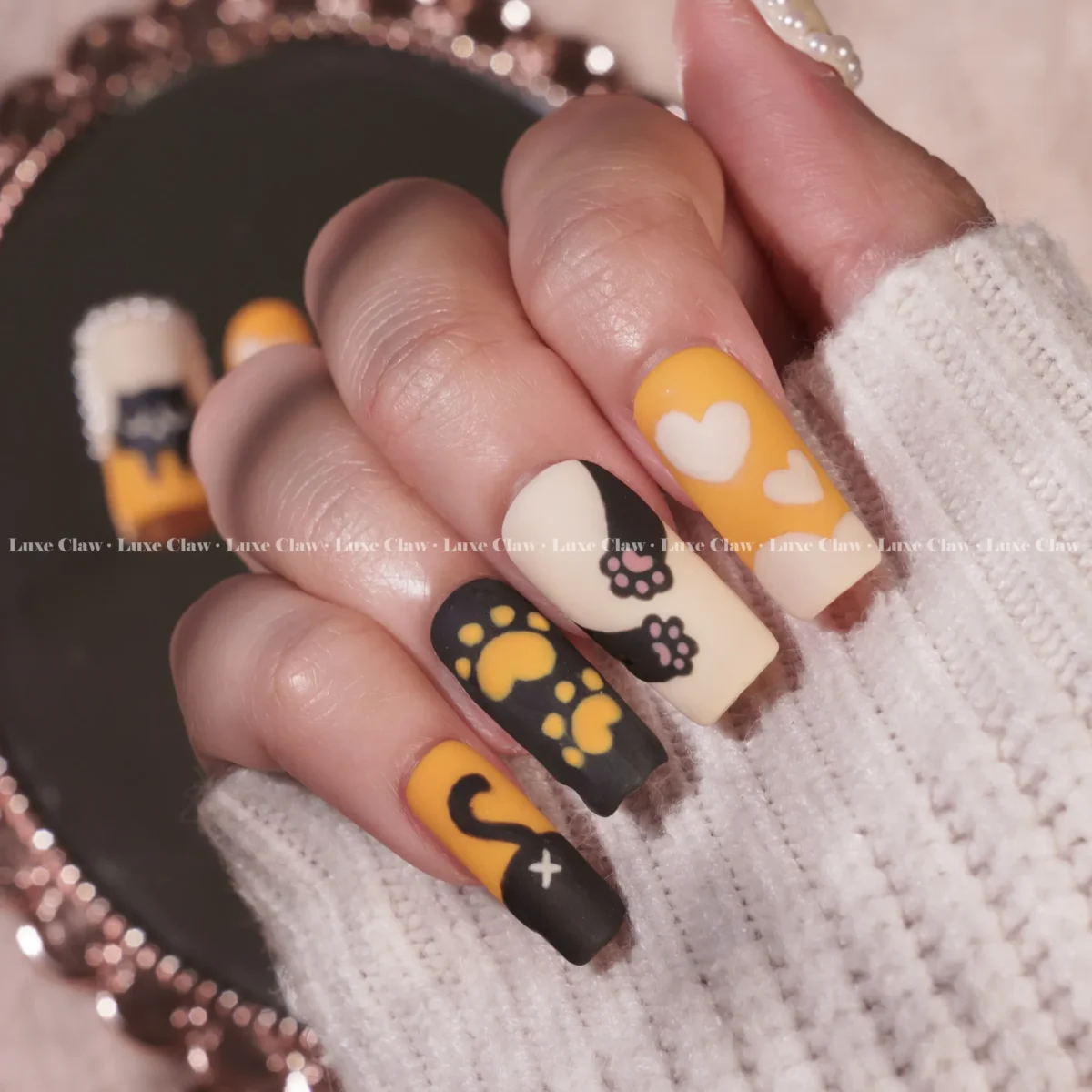 Kitty Charm Delight - Image 3