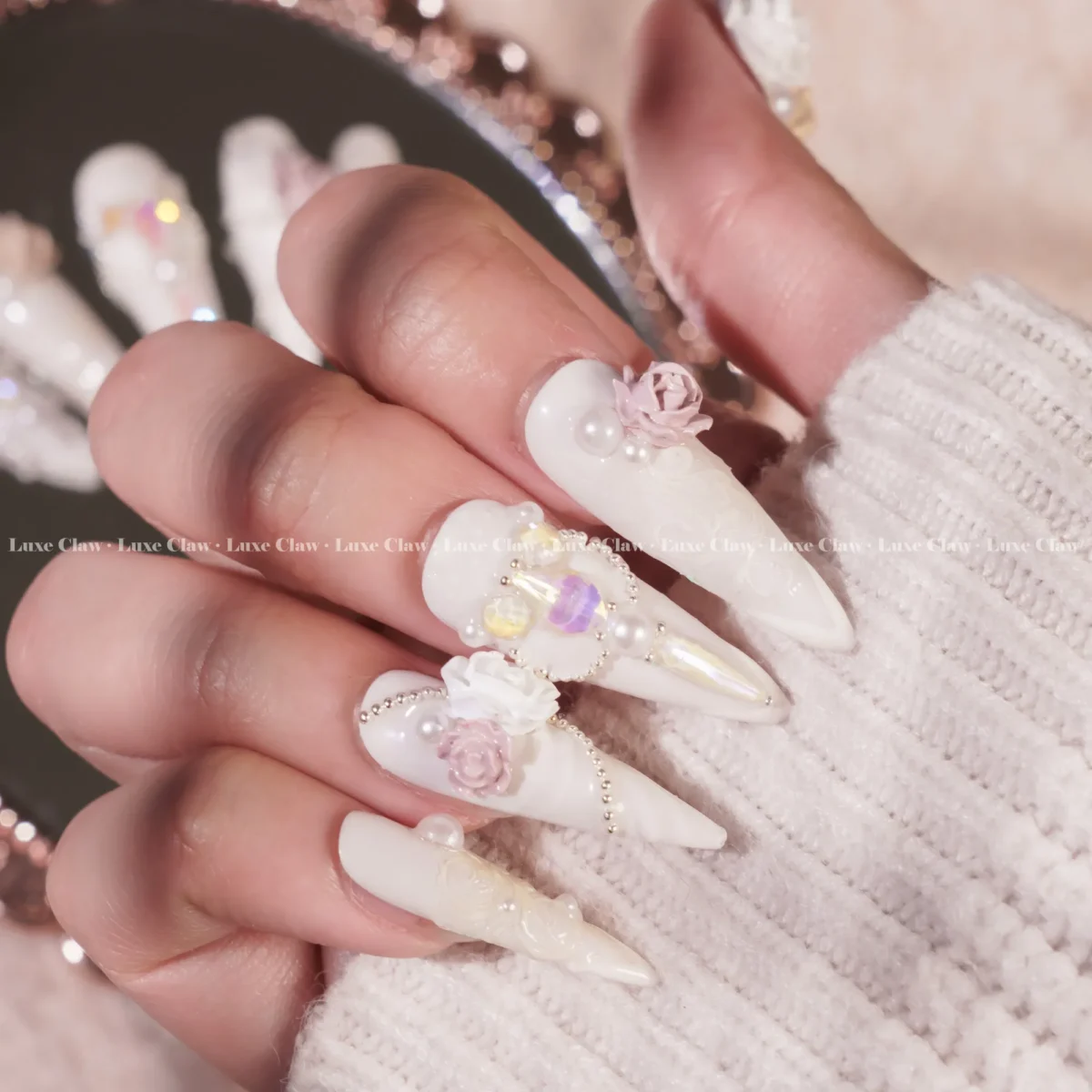 Glow-in-the-Dark Elegance Crystal Floral - Image 4