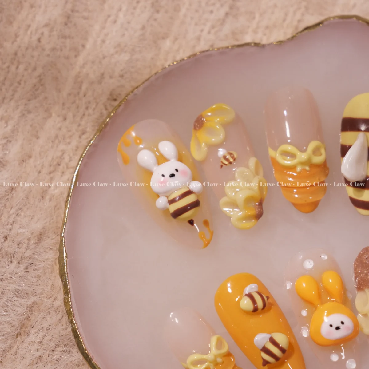 Honey Bee Bliss - Image 2