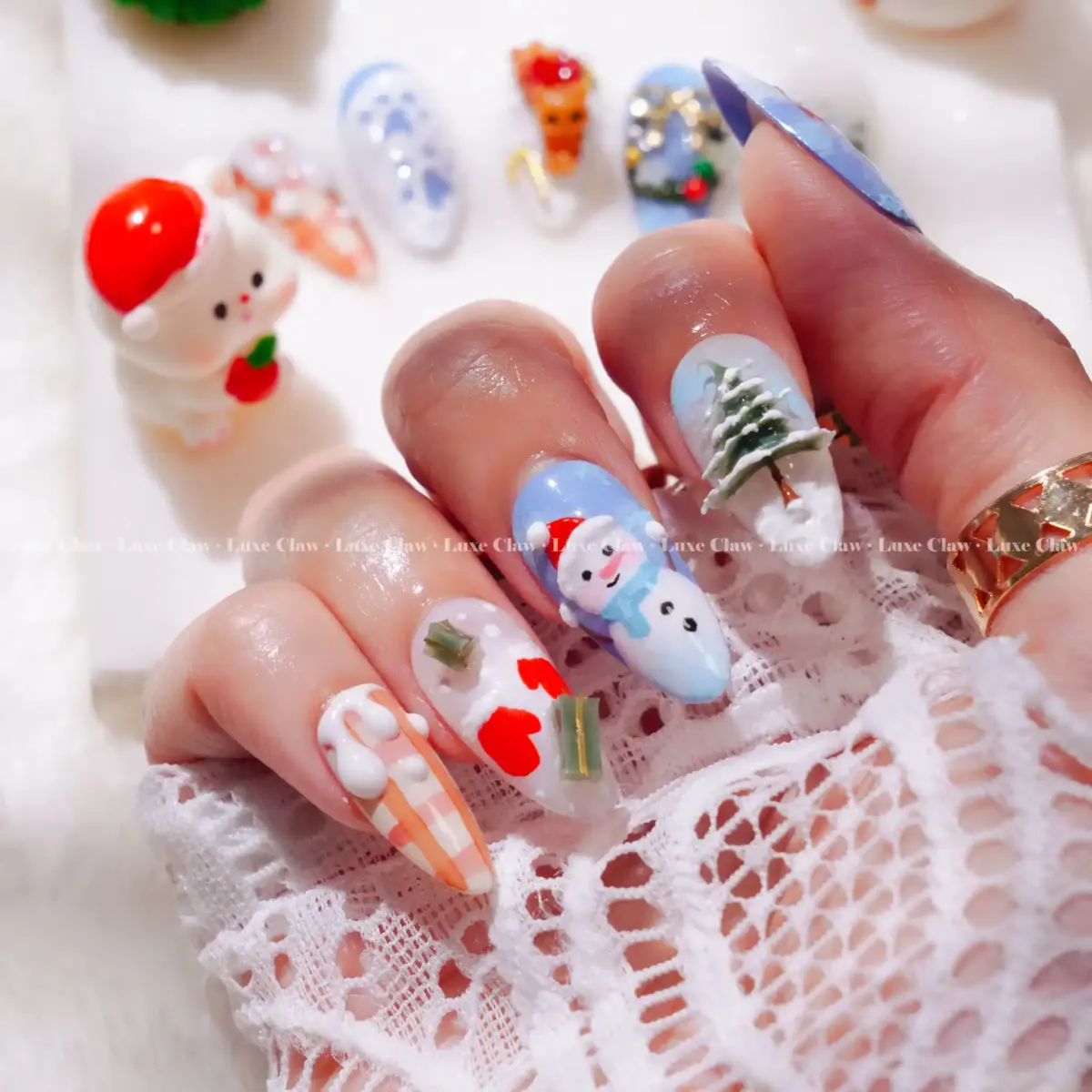 Santa Snowy Village - Image 4