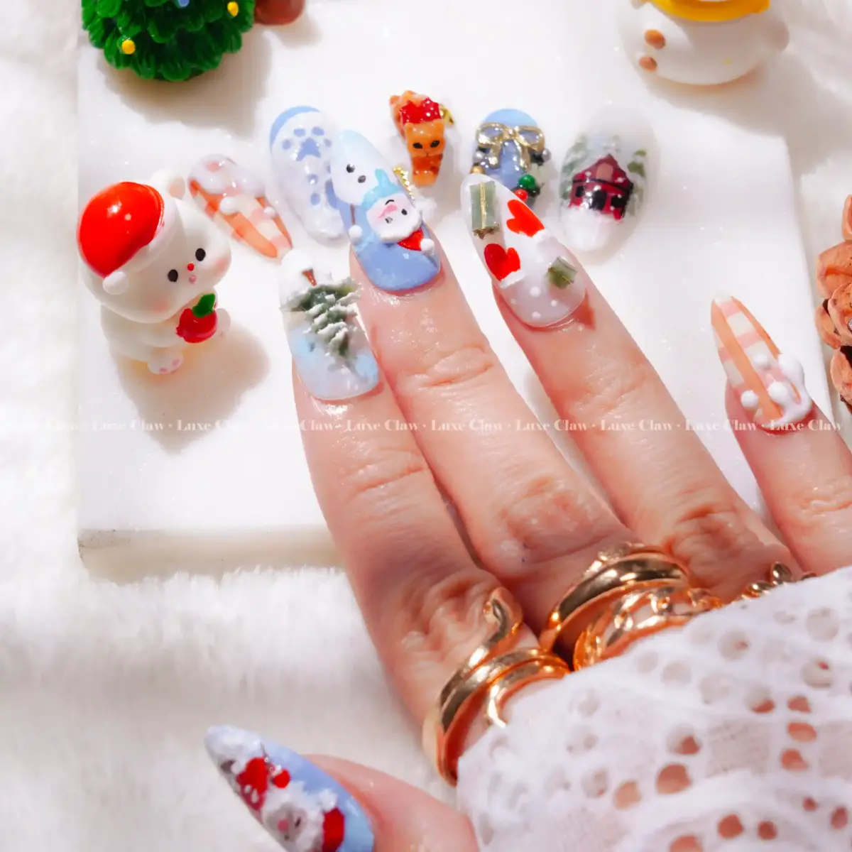 Santa Snowy Village - Image 6