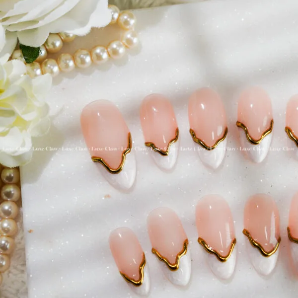 Blush Gold French press on nails
