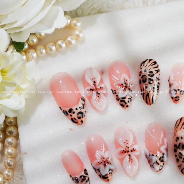 Leopard Blossom press on nails