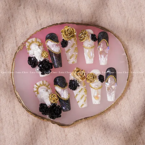 black press on nails Black Rose Elegance set with glossy dark rose details